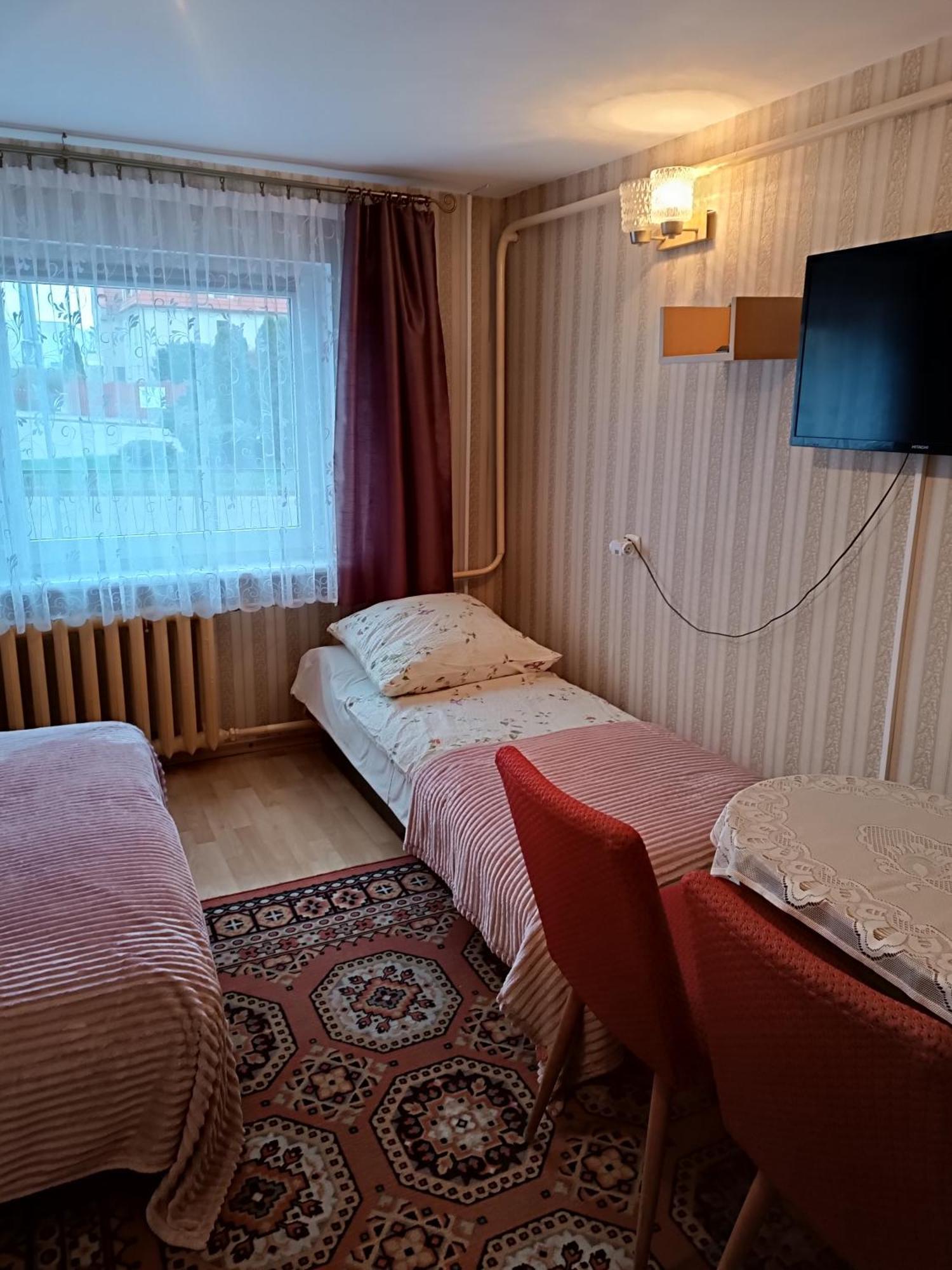 Pokoje Gucio Łeba Esterno foto